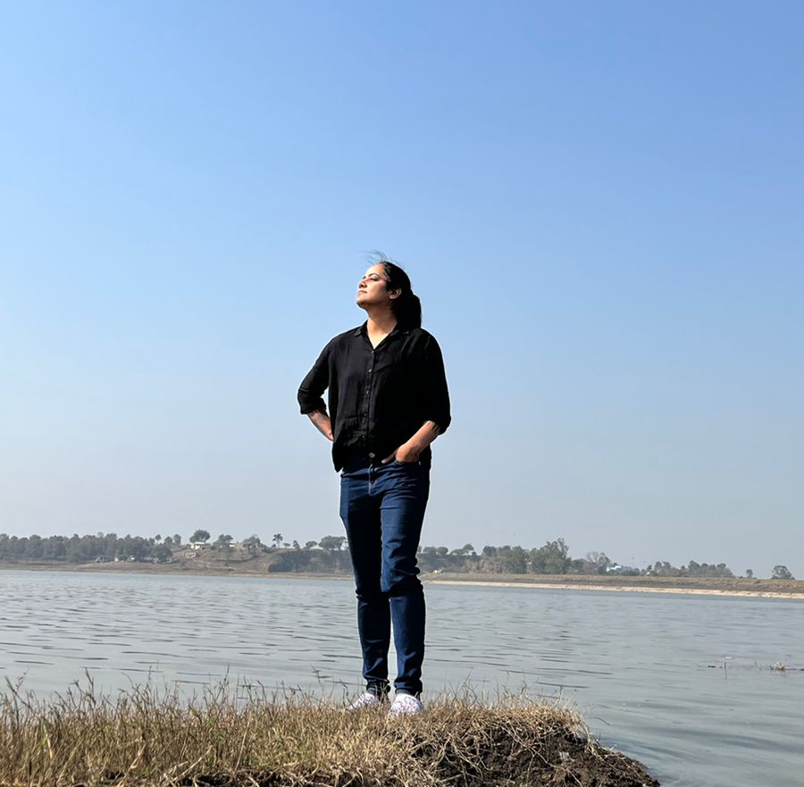 chef_lata's tweet photo. I cannot endure wasting anything so precious as perfect sunshine by staying in the house. I am here to explore the world, and I am at it.✨
#chef #cheflatatondon #chefsofinstagram #chefinfluencer #chefpics #chefskitchen #chefsspecial #chefswag #chefstyle #sundaymood #sunday https://t.co/wdG0pYuKIX