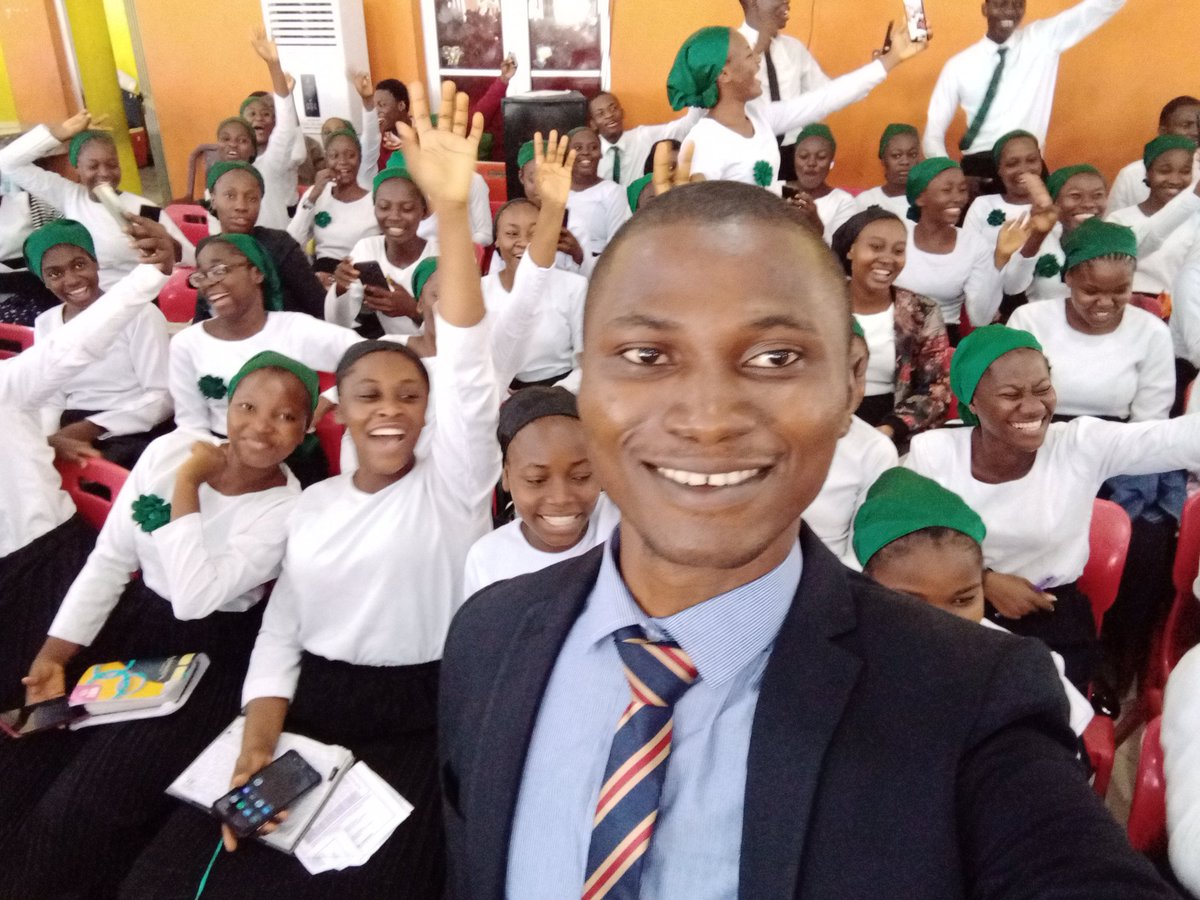 praiseokahs93's tweet photo. I'm endued with power for Christ is risen and I'm alive in Him!
#EasterRetreat2022 
#PowerforthePresentHour 
@dclmhq @DlcfHq @pastorwf_kumuyi https://t.co/w3WA5LfvdJ