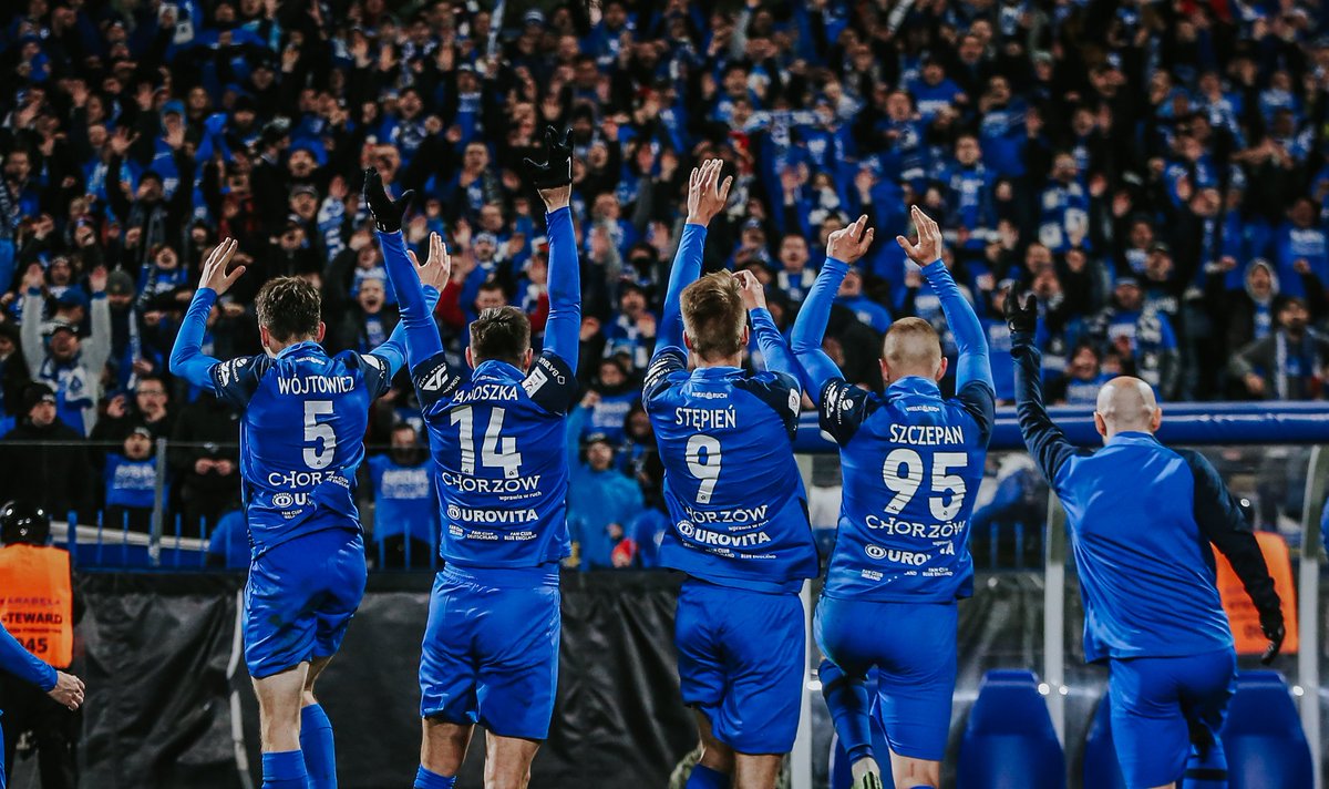 Wygrywanie dla Was jest bezcennym uczuciem! Dziękujemy za wczoraj! 💙💙💙
Wesołych Świąt 🐥😉
<a href="/ruchchorzow1920/">Ruch Chorzów</a>