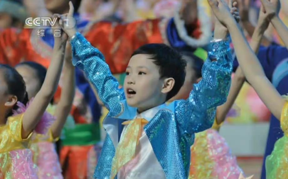 zchhoenngle's tweet photo. #CHENLE @ SHANGHAI WORLD EXPO 2010 indoor Opening Ceremony 

Dihadiri oleh Hu Jintao, Presiden RRC saat itu, dan pemimpin-pemimpin dunia lainnya

Jackie Chan, Langlang, Andrea Bocelli dan artis-artis ternama dunia lainnya juga turut memeriahkan acara tersebut https://t.co/zOtSty3kuH