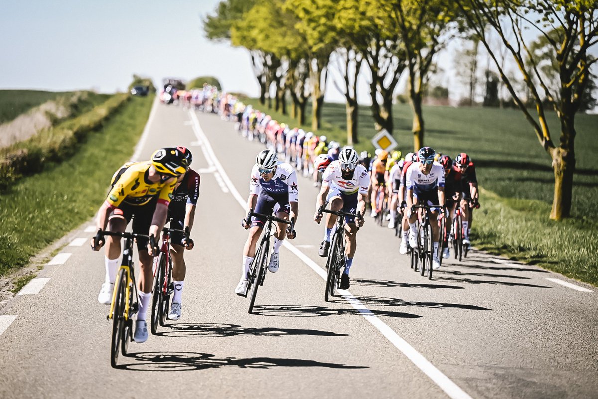 parisroubaix's tweet photo. 𝑇ℎ𝑎𝑡 moment. 
𝐶𝑒 moment.

#ParisRoubaix 

📸 A.S.O / @PaulineBallet https://t.co/Zy9qzAXOk8