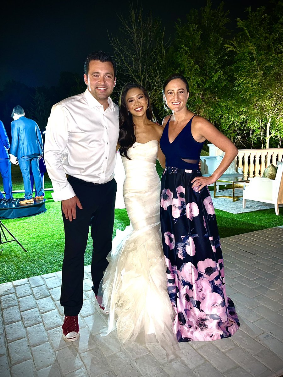 AnthonyWTKR's tweet photo. Enjoying a weekend off to celebrate the marriage of 2 wonderful people. @WTKR3 alum @KimCungTV and @JohnnyHVan are beautiful inside and out and the group they brought together reflected that. Bonus: Getting to hang with the amazing @BeverlyKidd - A News 3 2017 night team reunion! https://t.co/Jar5xrYDWL