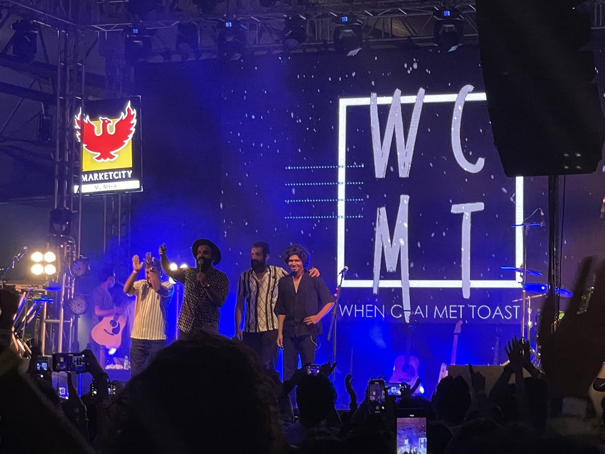 ShantiDevanand's tweet photo. @chaimettoast 
#whenchaimettoastMumbai #chaimettoast 
‘Twas an amazing night <3 https://t.co/iDaelmSZ73