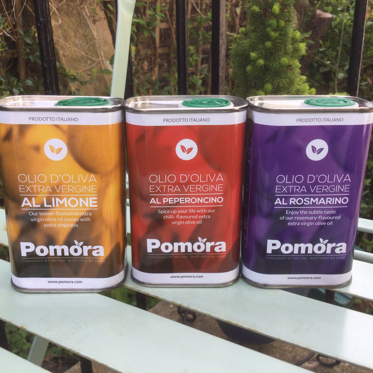 Enjoying quality #oliveoil <a href="/PomoraGoodFood/">Pomora</a> I particularly love rosemary olive oil on my Easter lamb! Thank you #pomora #italianfood