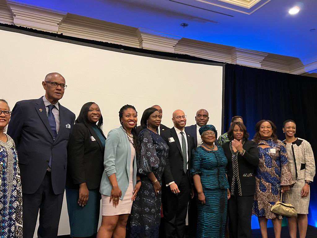 NOIweala's tweet image. It was a great night of recognition for Nigerian-Americans excelling in the Biden administration. Happy to join the award ceremony and to meet such dynamic professionals including Enoh T. Ebong, @osaremen_ , Funmi Olorunnipa Badejo, Dr Kechi Achebe, @CRAguh and @IkeUmunnah!