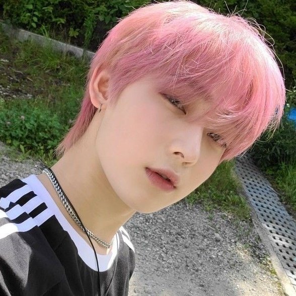 sunoonew's tweet photo. hi ! this is a new account dedicated to enhypen's #sunoo and the boyz's #chanhee I hope you guys will support this account :D 
rt and like to spread around<33 https://t.co/d68DG2qQhm