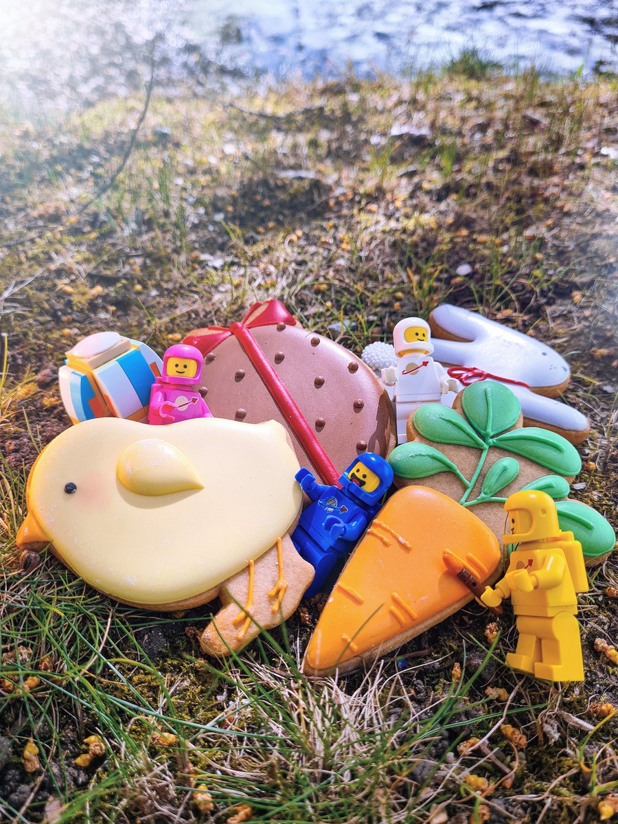 reporter_mister's tweet photo. Qui a eu des chocolats ? :) #Easter #Easter2022 #pacques #lego #legoeaster #toyphotography #legophotography @LEGO_Group https://t.co/LfXtiOhtaz