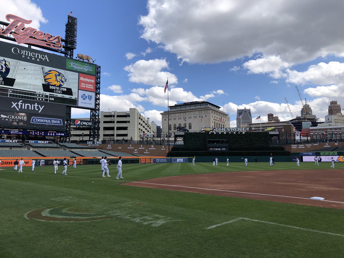 slyonbaseball's tweet photo. Thank you @tigers for the awesome opportunity to play a HS ⚾️ game @ComericaPark We had a great time and hope to be back in the future! @slhslions @SouthLyonHS @slyonbaseball https://t.co/hPlh0sSf1m