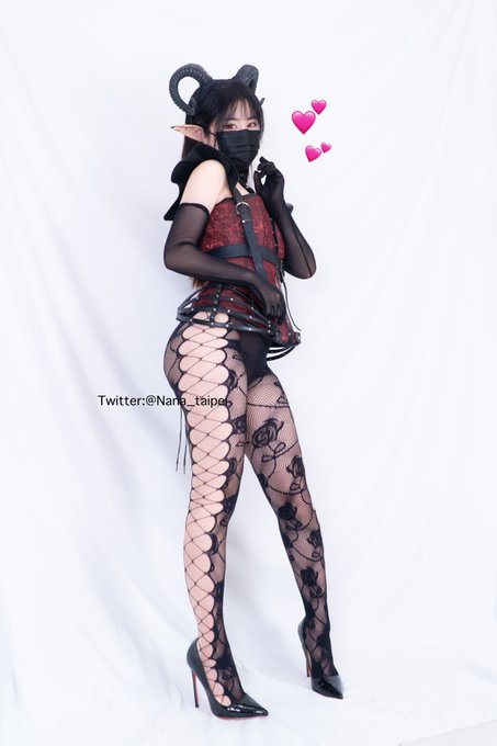 &ldquo;再靠近我，就會被吸干喔😈&rdquo; https://t.co/71YEIv8be3