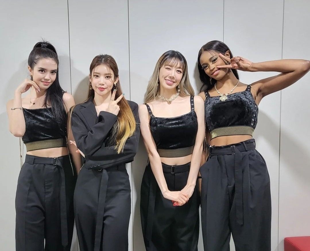 FQiu5VUWQAQPtRg?format=jpg&name=medium