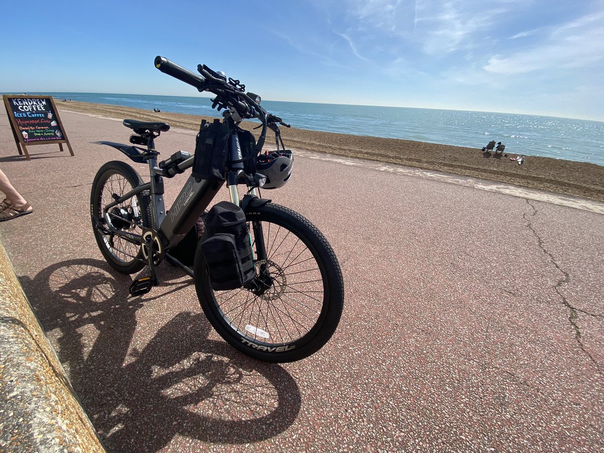 LittleJohn_RC's tweet photo. Easter Sunday bike ride and pit stop at a coffee van 😁🌞🐣👍 #BikeRide #EBike #ElectricBike #Himo #Xiaomi #HimoC26 #Easter https://t.co/DHbMOdpwqZ