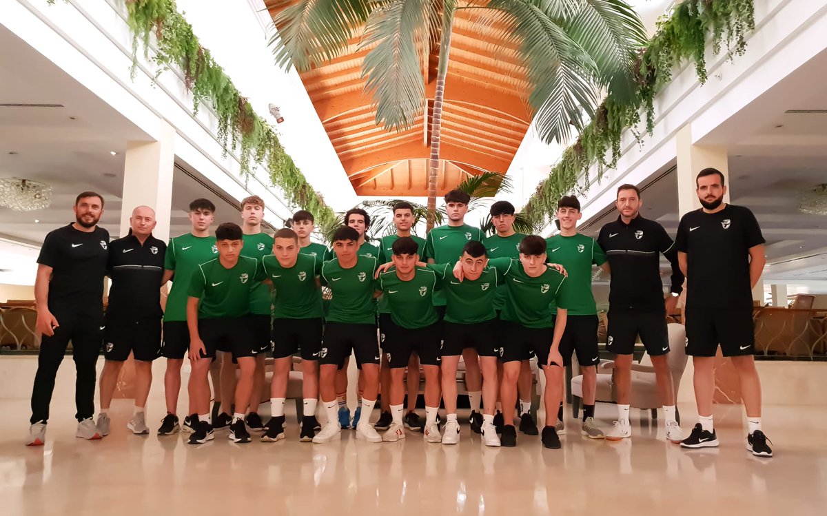 RFAF's tweet photo. 🥅 Fútbol Sala 

 💚 𝗟𝗹𝗲𝗴𝗮 𝘁𝘂 𝗵𝗼𝗿𝗮, 𝗔𝗻𝗱𝗮𝗹𝘂𝗰𝗶́𝗮. 

⌚ 18h.
⚽️ @FedExFutbol 🆚 #AndaluzaSub16FS
⌚ 20.15h.
⚽ @FedExFutbol 🆚 #AndaluzaSub19FS
🏟️ Bahía Sur.
📺 @RFAF_tv 1️⃣

#FutsalRFAF #CampeonatoEspaña https://t.co/0aJsA2prAY