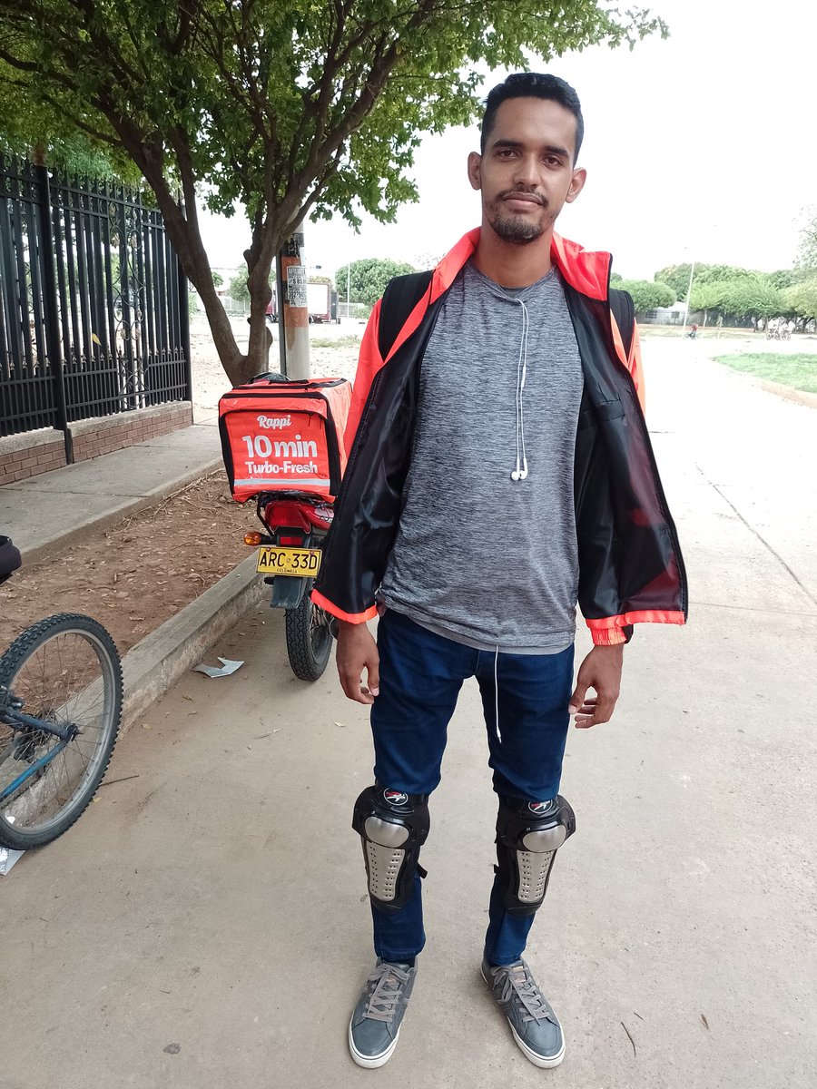 José Tellez (@tellezrojasjose) on Twitter photo Hoy hace un año que empecé a trabajar con apps <a href="/RappiColombia/">Rappi Colombia</a> y @iFoodCo y estaba pensando en el increíble impacto positivo que han tenido. En aquel momento estaba sin trabajo, sin dinero, recién cumplidos los 22 años y un intento de generar ingresos por Internet fracasó. Hoy hace un año que empecé a trabajar con apps <a href="/RappiColombia/">Rappi Colombia</a> y @iFoodCo y estaba pensando en el increíble impacto positivo que han tenido. En aquel momento estaba sin trabajo, sin dinero, recién cumplidos los 22 años y un intento de generar ingresos por Internet fracasó.