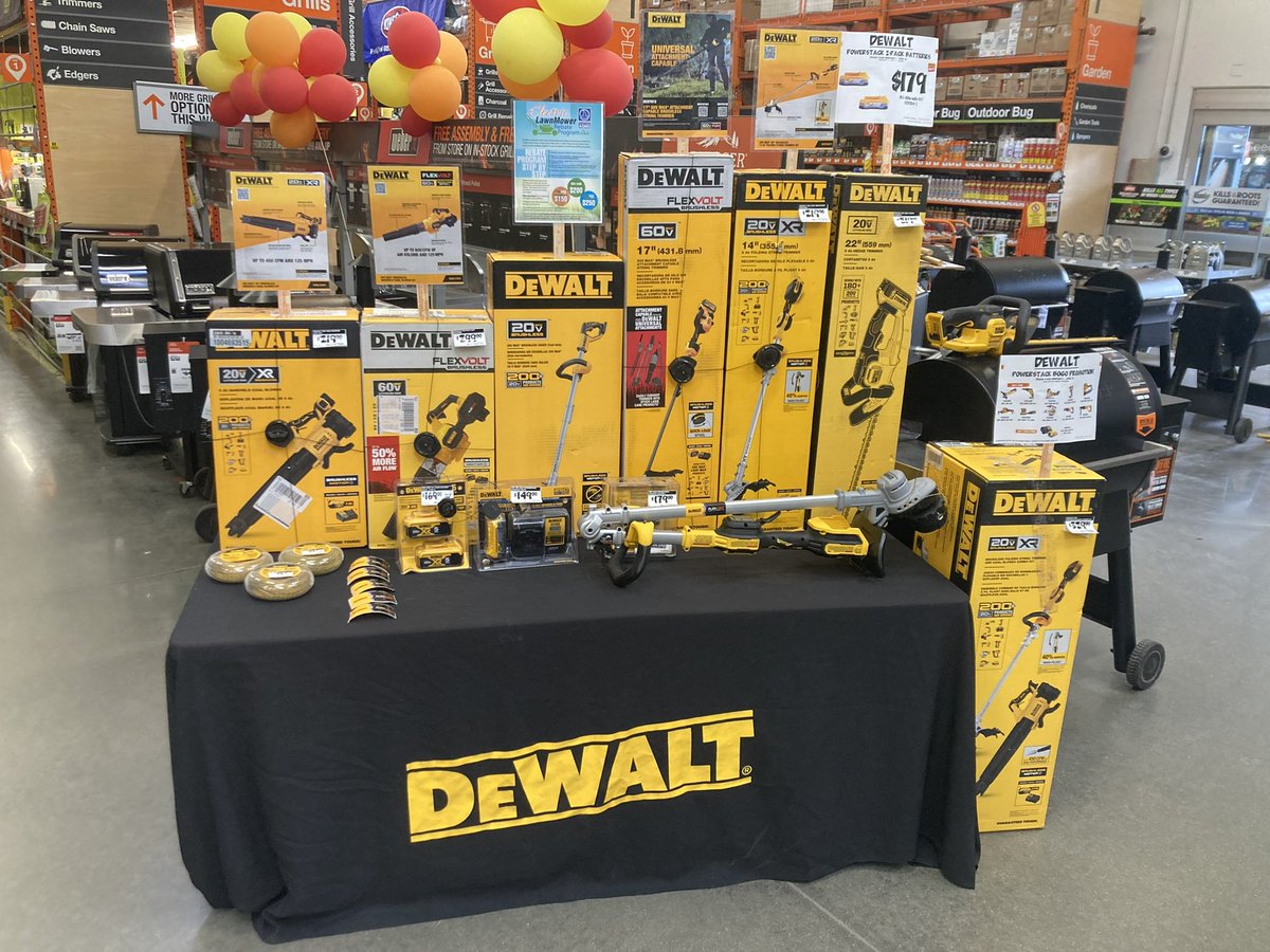 thEonEDM's tweet photo. Driving sales with our Dewalt Event!, demonstrating the power of our @DEWALTtough tools showing innovation with hands-on experiencing the performance of FLEXVOLT. @josephgarciathd @DonnaDthd1013 @katiebertoldi @CarlosH_TC1013 https://t.co/SIQLiwGe4Z