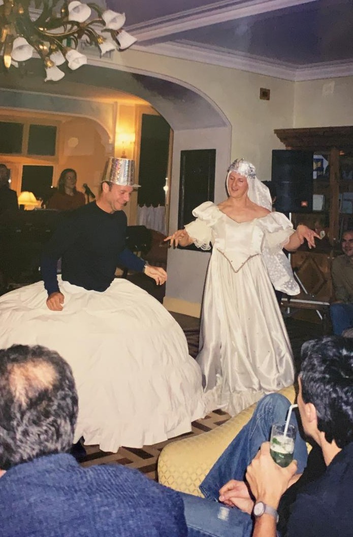 Schumacher ve Barrichello alışık olduğumuz kıyafetlerinin birazcık dışında sanki😅