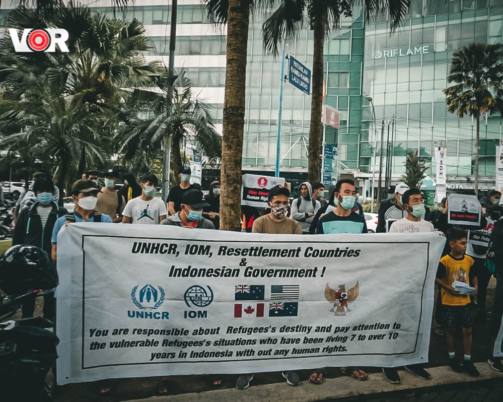 m_j_341's tweet photo. #RescueAfgRefugees_Indonesia 

Every human being deserves a peaceful life, so do the Afghan refugees in Indonesia. It's time for the world to see us as human beings and give us an opportunity to live a normal life. 
@JustinTrudeau https://t.co/Tw5tF2ddO0