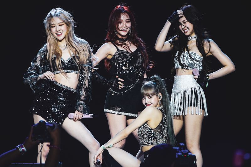 #2NE1 join #BLACKPINK as the only K-pop Girl Groups to have ever performed at #Coachella!💪👑👑👑👑👑👑👑👑 ❤️‍🔥