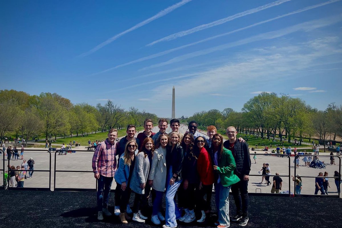 voicesoflee's tweet photo. Today, we celebrated our risen savior at the 42nd annual Lincoln Memorial Sunrise Service! We are grateful for this opportunity to share the good news of our Savior. #HeisRisen! https://t.co/mg98dqtIV3