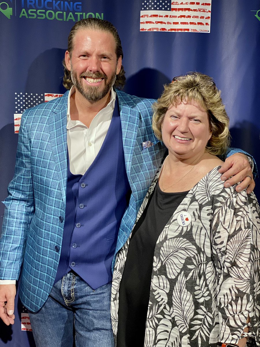 DSTowNevada's tweet photo. Congrats to the Nevada Trucking Association for 90 years!  A powerful voice in our trucking industry!  D &amp; S Tow… a proud board member! https://t.co/J0LGxplaHE