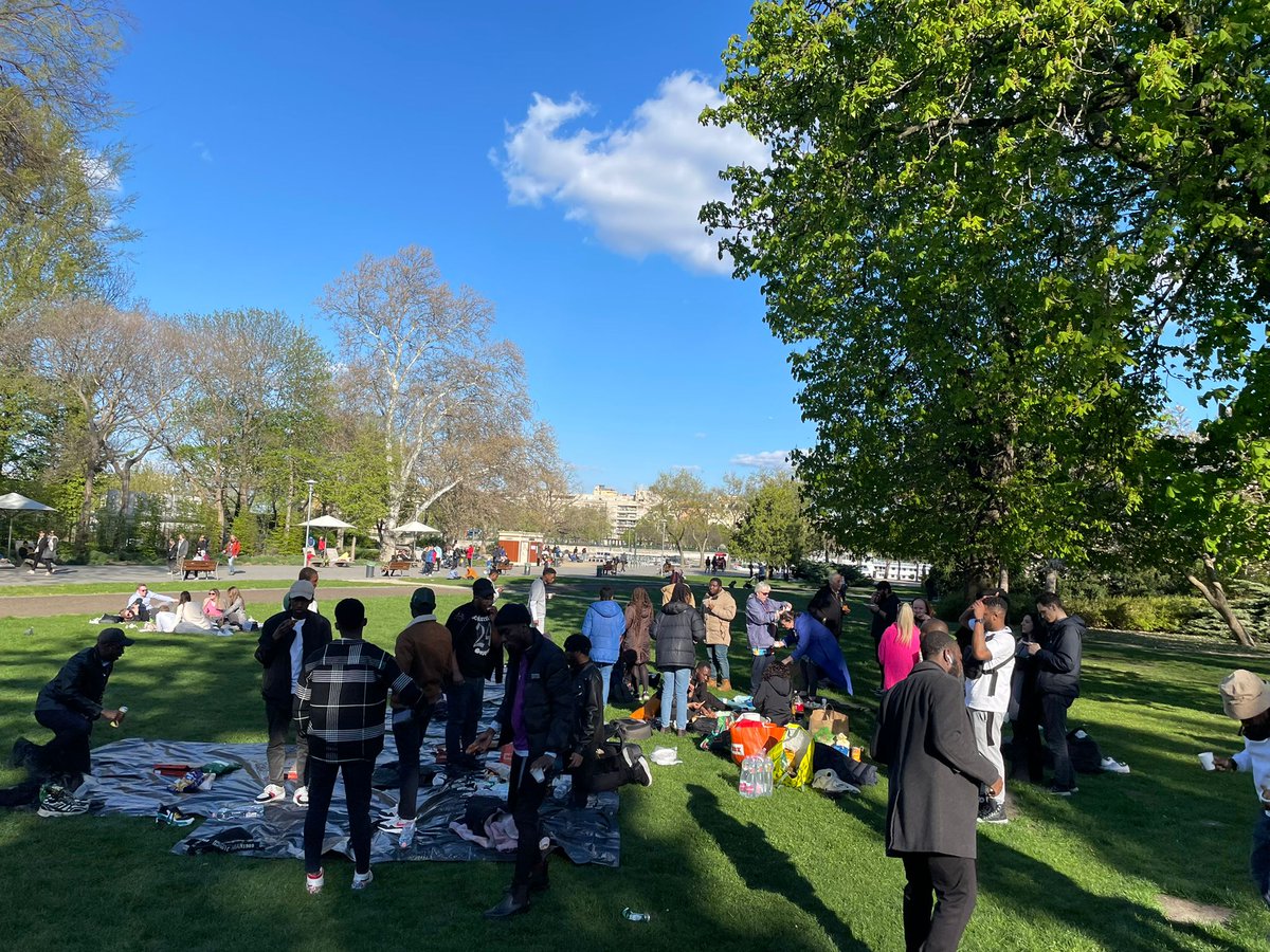 BeyondBordersBp's tweet photo. Today we organised an Easter Picnic in Budapest with our friends from #Ukraine️. It was warm feelings to see so many smiles from the #AfricansInUkraine.

#HappyEaster https://t.co/zKfR71Nok5