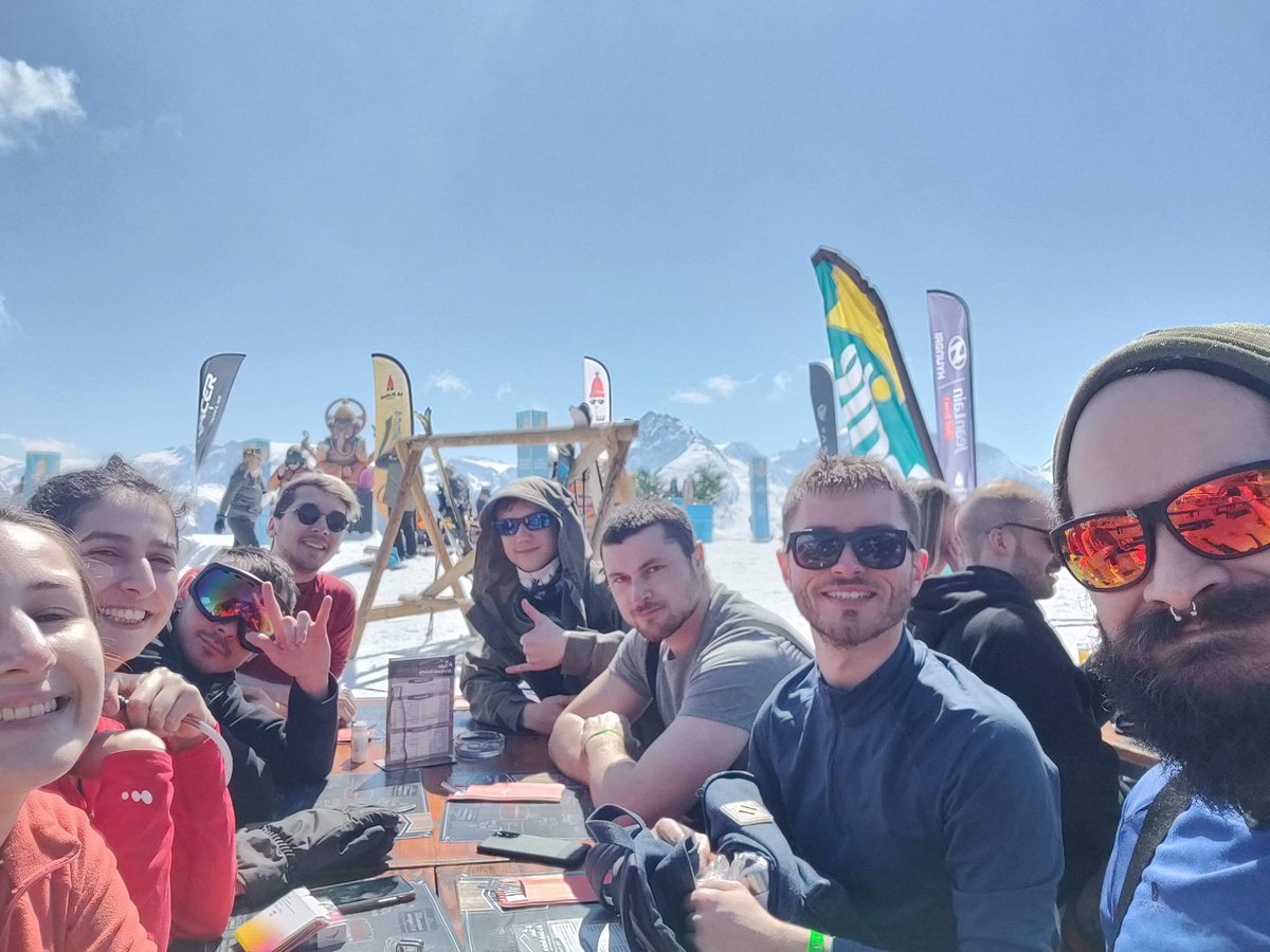 intech_lux's tweet photo. Week-end ski chez InTech ⛷❤️. Un esprit familial comme on les aime. https://t.co/riXmZnq7ot