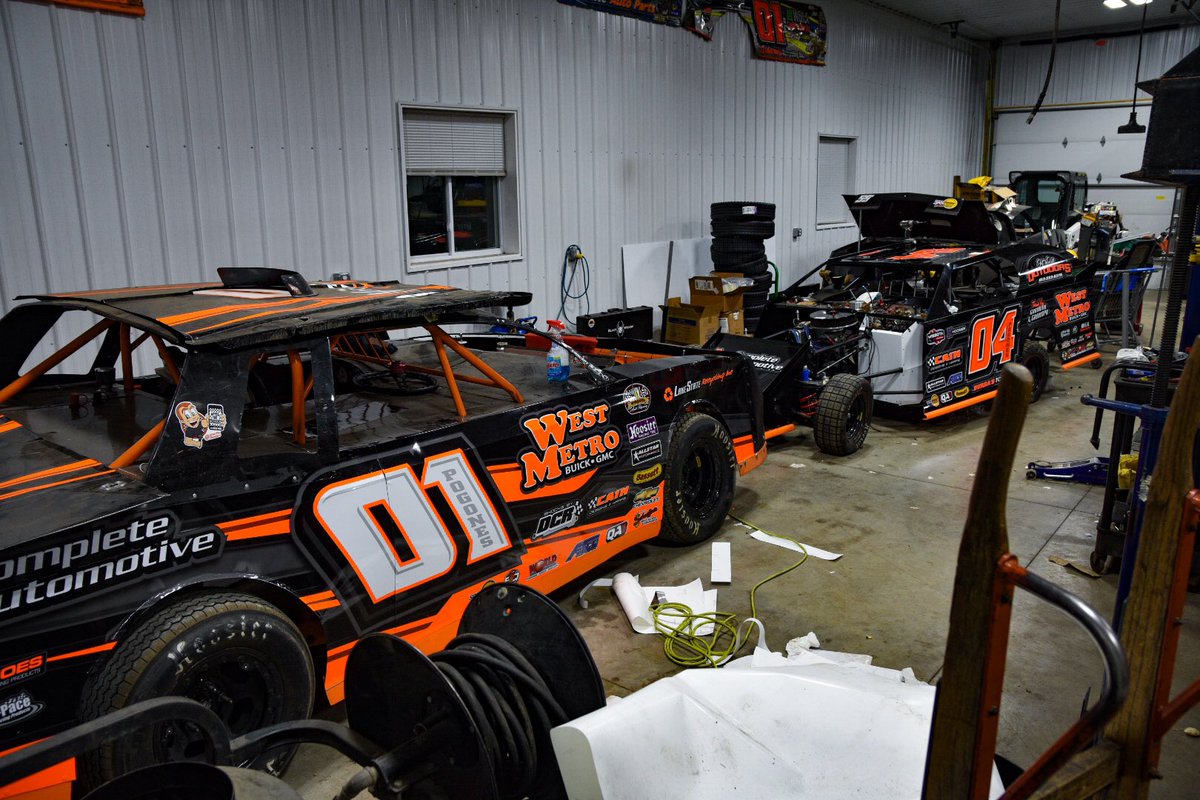 JustinPogo01's tweet photo. Happy Easter from Team Pogo!! 
Egg-citing news over here - Jacob was over last night and got the 01 and 04 all wrapped for the season! These cars look great! 
#NowWouldYouLookAtThat https://t.co/hgp3lTA54z