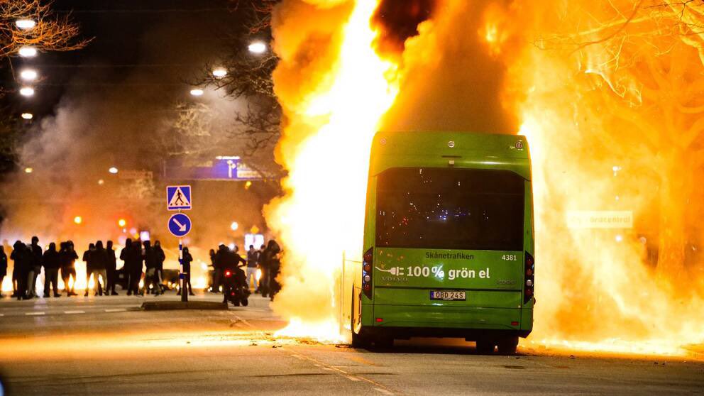 Jenny Frank tweet media