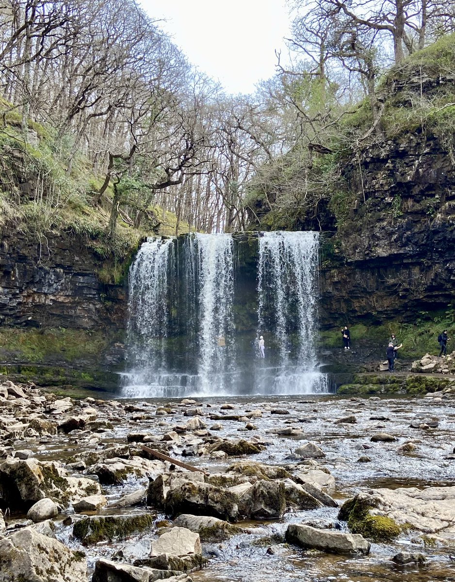 susiebear78's tweet photo. Excellent waterfalls walk, celebrated with a massive BBQ😆🙈🥩#ystrafellte #fourfalls #butchers https://t.co/CoUA077Cr0