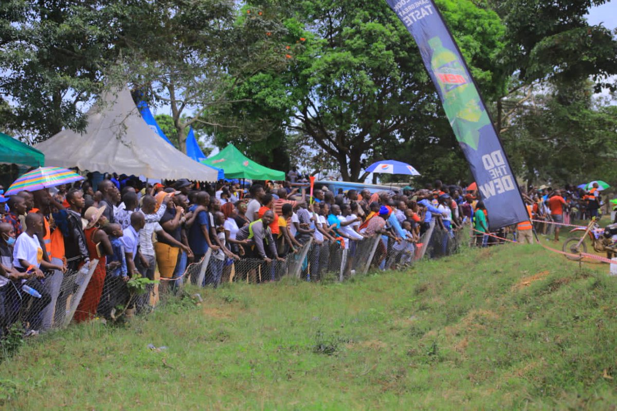 WZahaa's tweet photo. To all those that managed to come through for the #EasterCheeza Central African Motorcross Challenge at Victoria Raceway Park Garuga, thank y'all for representing 🤝🙏. https://t.co/s3zTwtbRQK