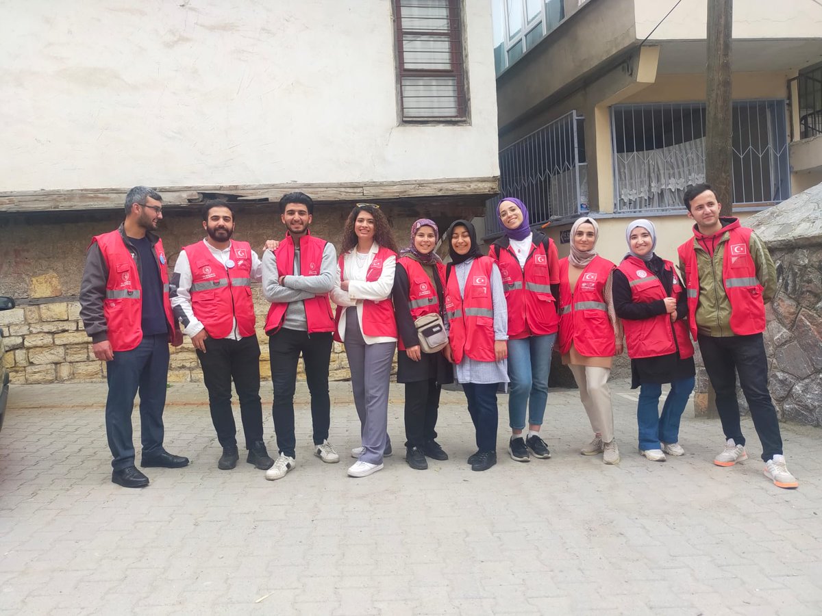 Maras_Damla_'s tweet photo. #sofradankalbe
#baharaçangönüller https://t.co/tdPRCWfJ3b
