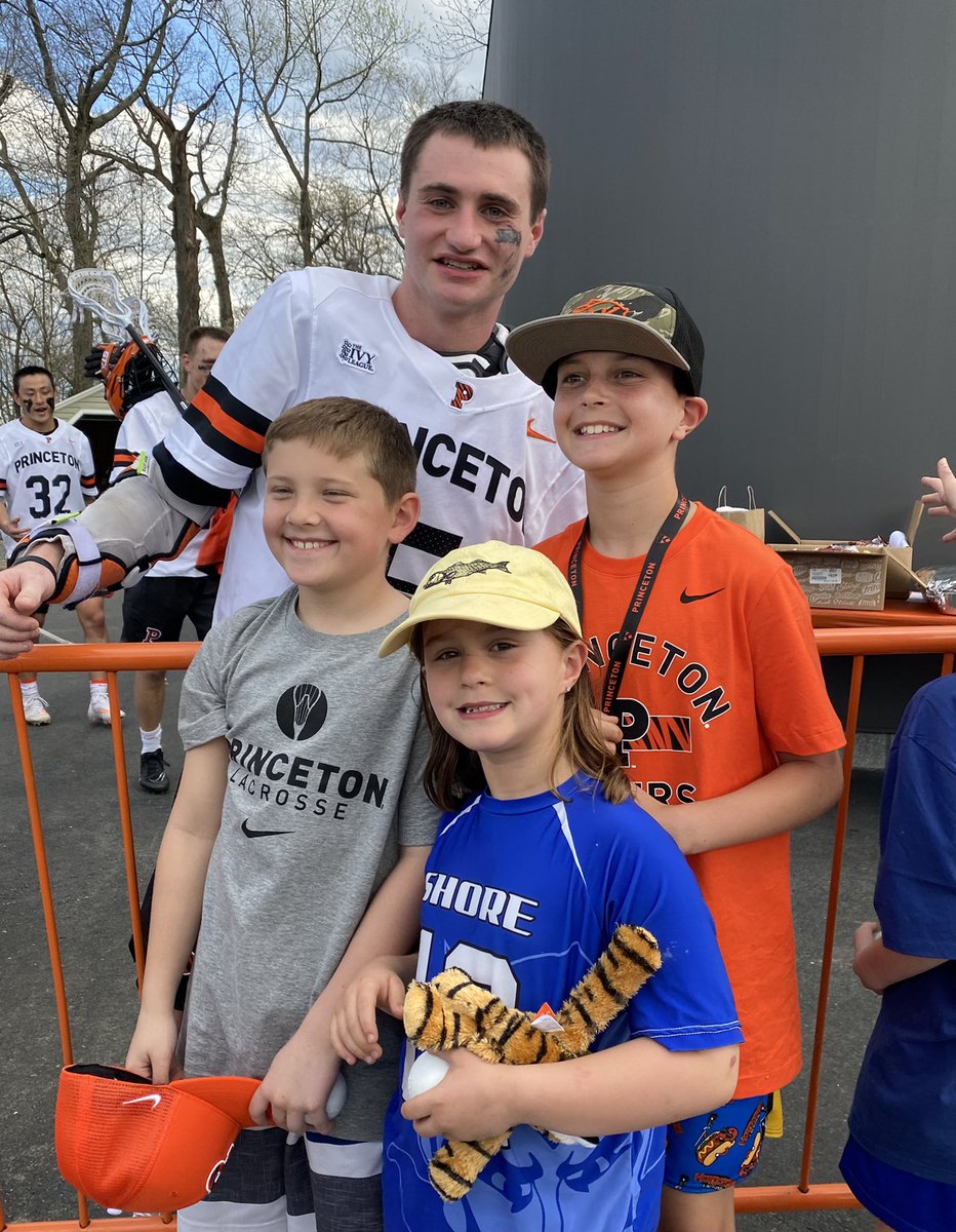 andreafitz03's tweet image. Great game @AlexSlusher19 @TigerLacrosse ! Thanks for making their day!