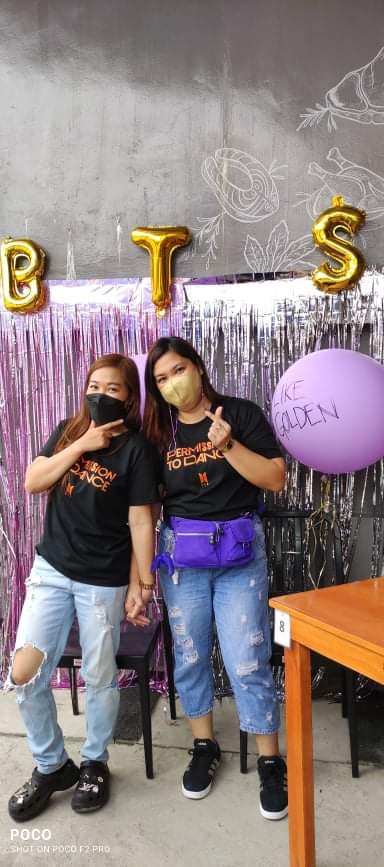 simplevenus16's tweet photo. Date with may ate 😍💜

#PTD_ON_STAGE_LV_DAY4 
#VMINKOOK  #jikook  #taekook https://t.co/ePQf5hFwKC