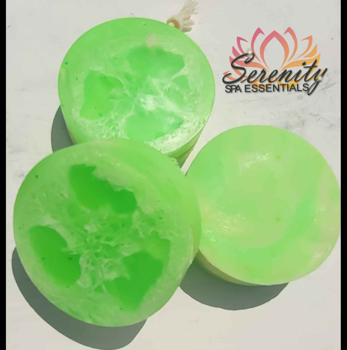S_SpaEssentials's tweet image. Cucumber Melon Series
Loofah Pucks

#summervibes 
#cucumber 
#Melon
#loofah 
#soap
#HowtoPerfect