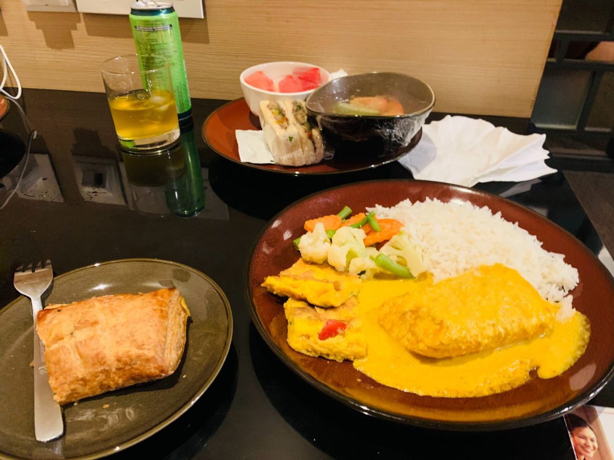 The weather is nice and the rice in this restaurant smells good🤪🤪🤪