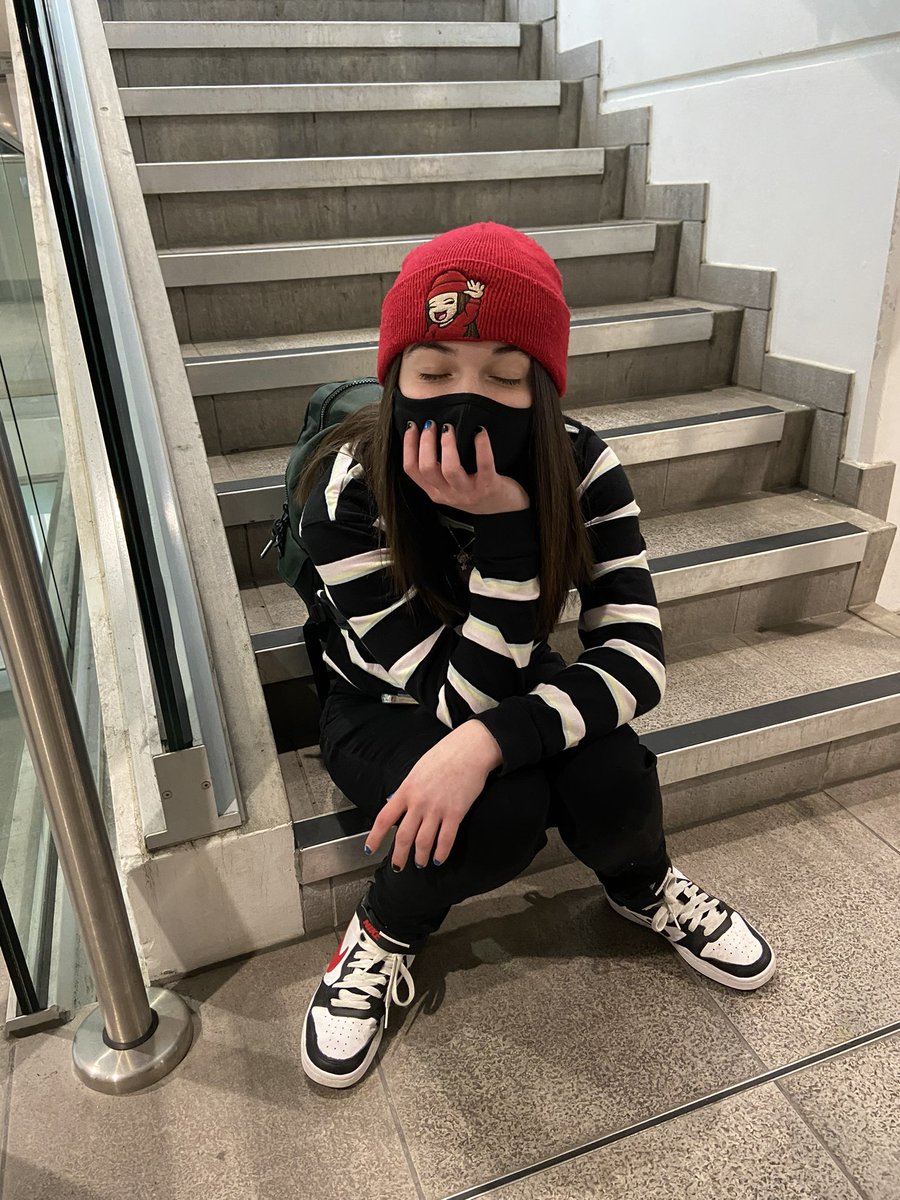 _marzzz's tweet photo. @iGlowduo @_marzzz https://t.co/PvJWCmlAXI