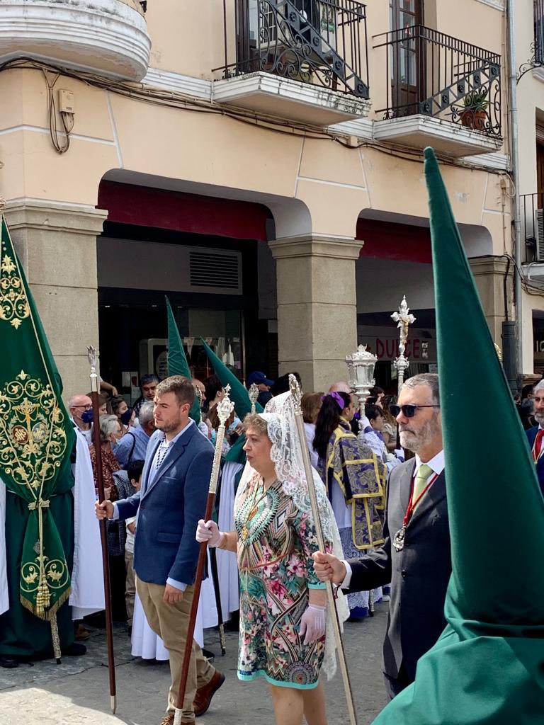 CDescendimiento's tweet photo. Hoy celebramos la Resurrección del Señor acompañando a la Hermandad de Pasión en su procesión del encuentro.
Agradecemos a la hermandad el trato recibido.
Acabada una Semana Santa de ensueño.
Comenzamos a preparar la Semana Santa de 2023. https://t.co/kucYUoV4YX