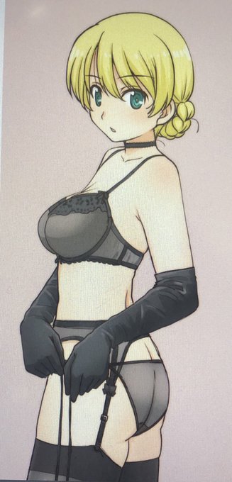 手袋したままヒモ結ぶの難しい。(3分後諦める) 