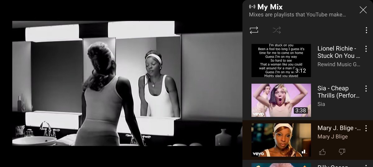 Bahleliswebeng1's tweet photo. Guess the  title of the song in the picture?
#mood #rnbthrowback https://t.co/RLWwhtdVbS