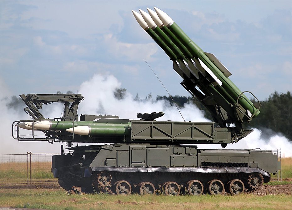 Sanctions work! #Russia can no longer buy components for anti air missile systems Buk and similar. Production levels fall close to zero. Eventually this will reduce attacks on #Ukraine. But the sanctions must keep going