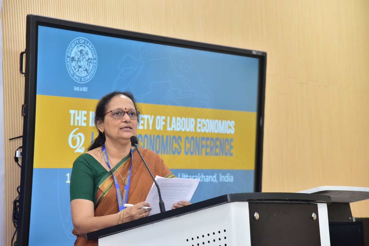 TweetIHD's tweet image. Panel titled “Measuring Women’s Labour Force Participation – The Way Forward” organised by @IWWAGEIFMR  during 62nd Labour Economics Conference of ISLE held at @iitroorkee 
@sonamitra 

#ISLE2022 #econconference #laboureconomics