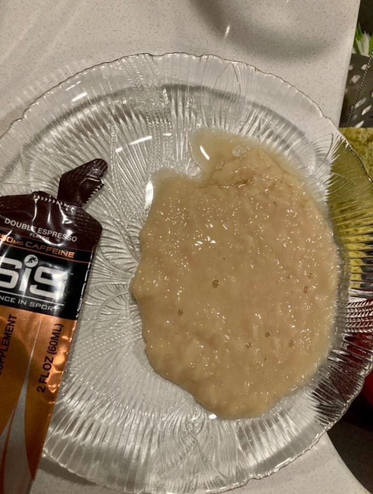 thenames_los's tweet photo. @ScienceinSport Is this what your gels are supposed to look like? 🤢 Just bought these from Amazon and they look so wrong. https://t.co/9eiPsLGeTN