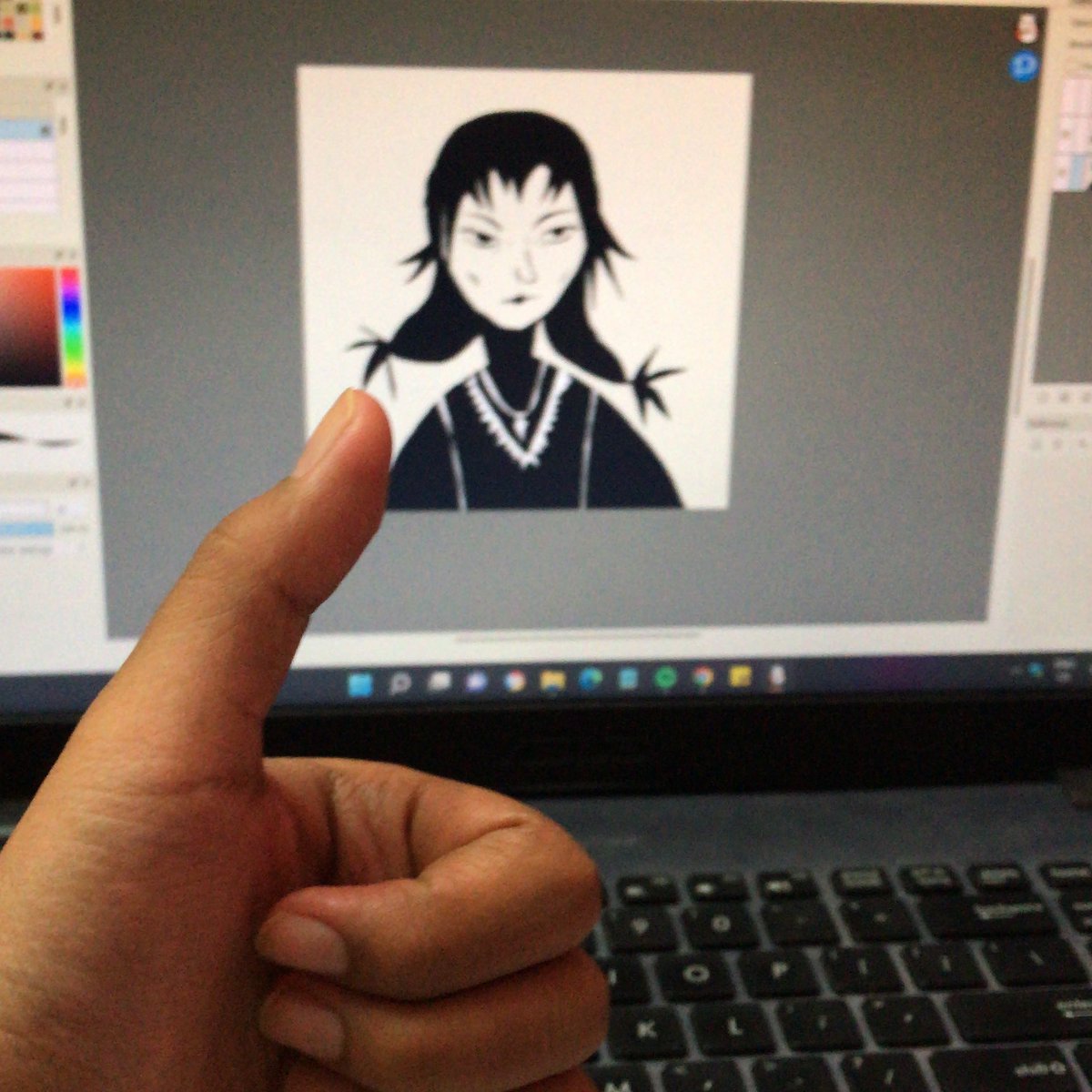 khairaneelisation tweet media