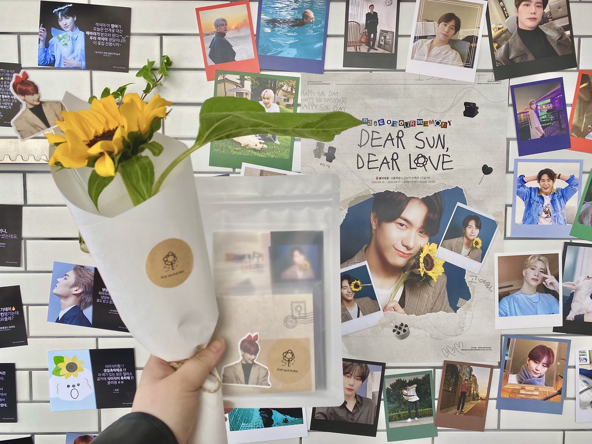 220416 식탄절 - (4)💙💛
승식이 꽃🌻 받고 제가 더 행복한게 정상인가요🤔  꽃집에 가득찬 승식이 셀카들 너무 예뻐서 꽃 포장 되는 동안 시간 가는 줄도 몰랐다💕🌻

#나의햇살나의사랑승식이의생일을축하하며오늘도채워지는추억의한페이지 #졸라섹시해 #핵기염