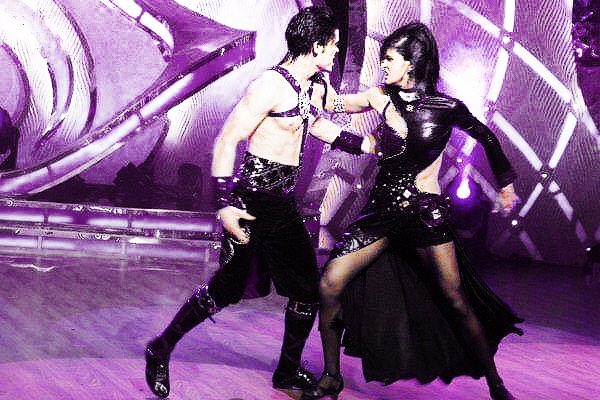 squad_d3's tweet photo. The most popular dancing jodi and their “megical” ✨ acts 🥹🫶🏻❤️
@kunwar_amar16 @MohanShakti
#ArSha #DID #DanceIndianDance #KunwarAmar #ShaktiMohan #KunwarAmarjeetSingh #ShaktiMohanSharma #MohanShakti #Shaktians #KAJS #AJS #DanceIndiaDanceSeason2 #DID2 https://t.co/HuzMiI0k2g
