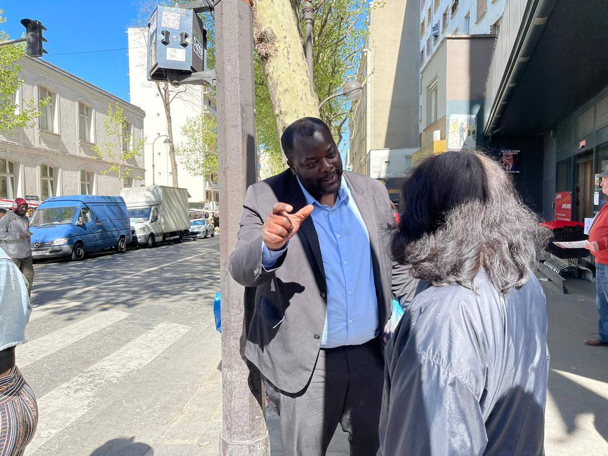 MohamadParis20's tweet photo. 📆Il reste 7 jours pour convaincre de voter pour @EmmanuelMacron pour son projet pour continuer nos efforts #France en matière d #Ecologie 
- neutralité carbone d ici 2050
- Planter 140 millions 🌳🌳🌳🌳d ici 2030
- continuer à la rénovation thermique des logements #Paris20 🇲🇫🇪🇺 https://t.co/xSHBjZOsDu