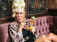 sherrybucks's tweet image. A neighbor asked me if I was watching the football this afternoon.