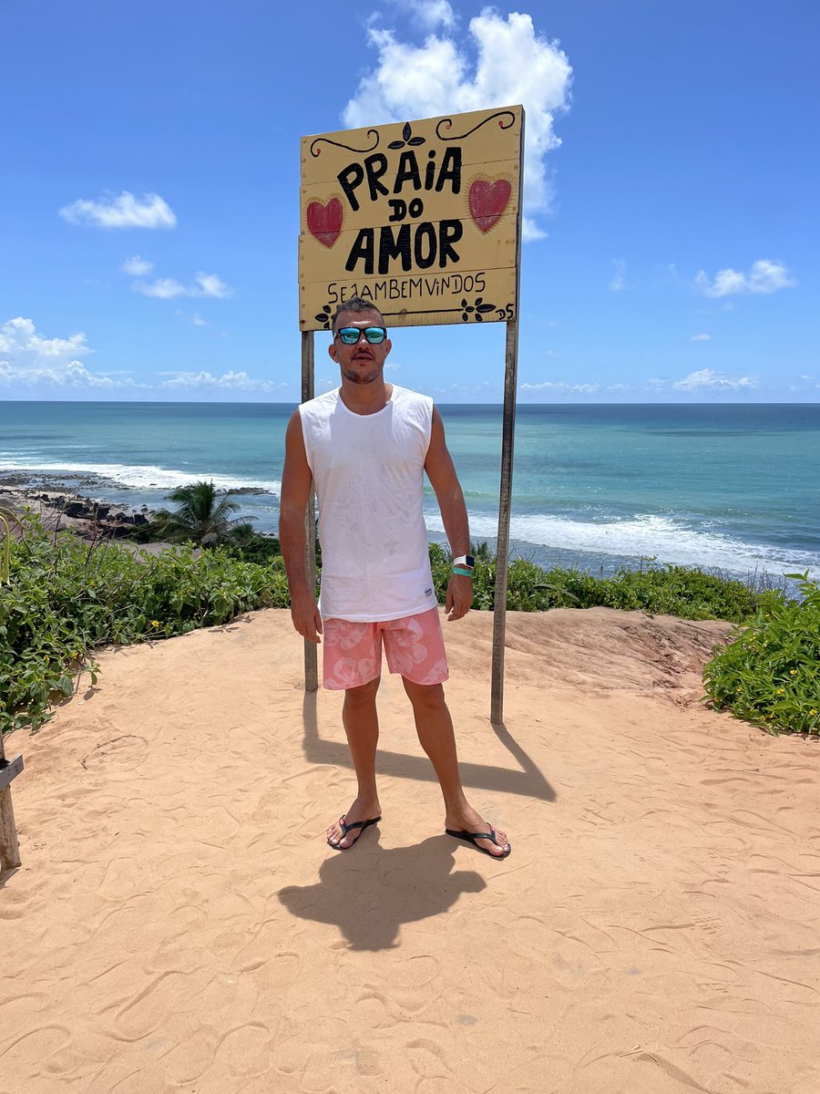 DomeroPaiiva's tweet photo. As cores da paisagem se misturam com a mesma proporção que e as energias se renovam 😇 #PraiaDoAmor 😇 https://t.co/Lvyl9BKPoW