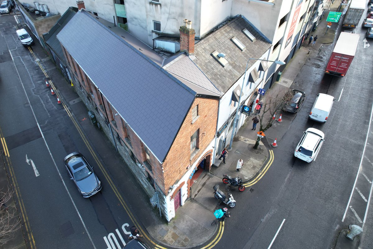 A recent job of ours in Cork City Centre, the roof of Ross Motorcycles Ltd in Carroll's Quay 🏍️

Using quality <a href="/CedralIreland/">Cedral Ireland by Etex</a> Rivendale Heather Slates and Clay Ridge Caps

douglas-roofing.com

#Roof #roofing #quality