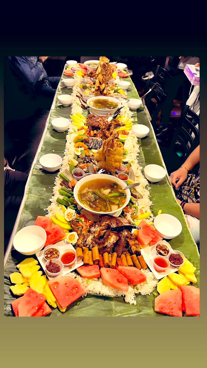 YourBoyMarky's tweet image. Had an amazing Bday Dinner.
Got to experience the Pinoy Kamayan and Taste Red Horse Again.

April Bday Boys @tiduslondon 
#HappyBirthday #Kamayan