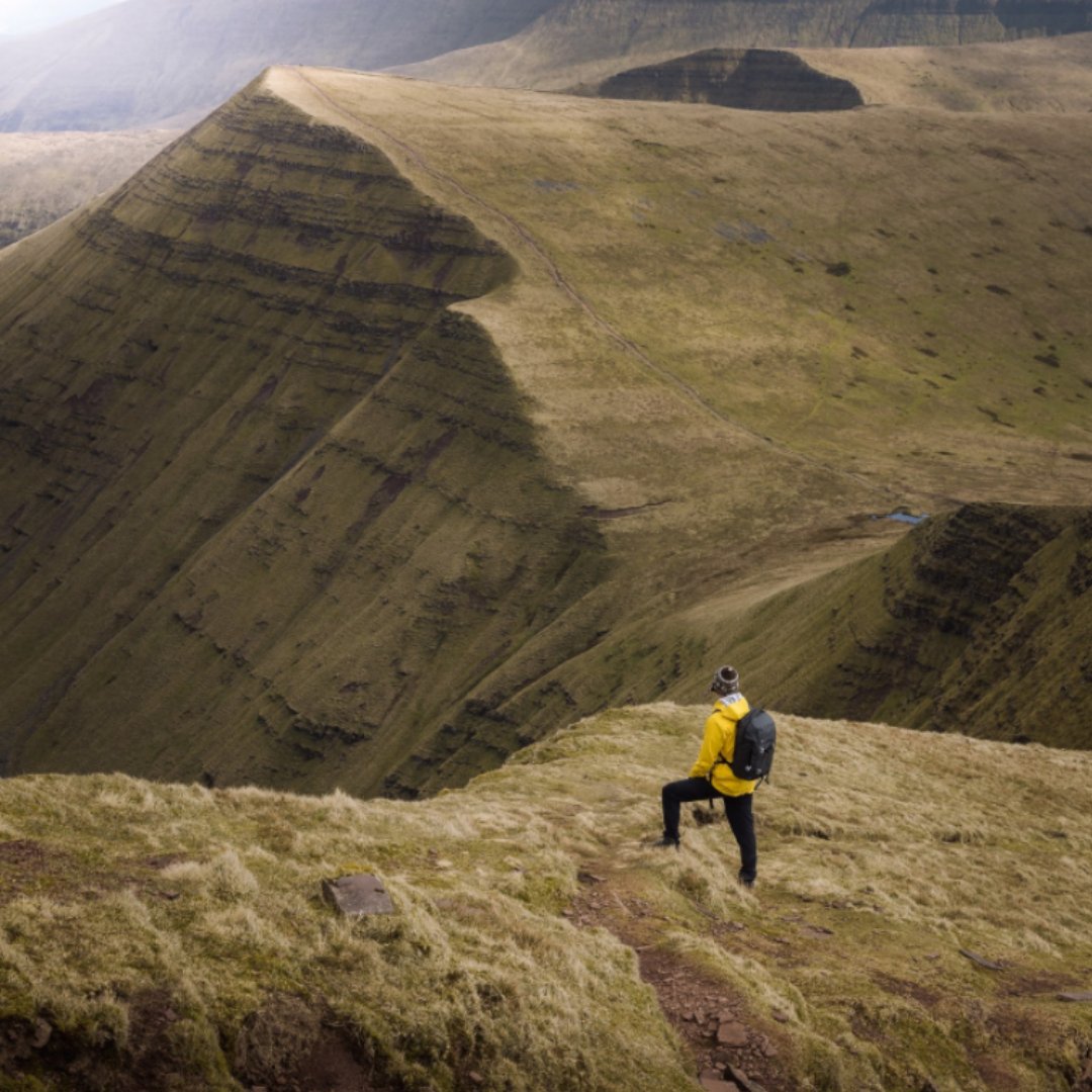 Luxury Lodges (@llcollectionuk) on Twitter photo South Wales is a hiker's haven, whether you prefer to wander above the clouds or keep to the coast. Your Pembrokeshire itinerary is taken care of, thanks to Anywhere We Roam's recent blog.
Read it here: anywhereweroam.com/things-to-do-i…
📸 <a href="/AnywhereWeRoam/">Anywhere We Roam</a> South Wales is a hiker's haven, whether you prefer to wander above the clouds or keep to the coast. Your Pembrokeshire itinerary is taken care of, thanks to Anywhere We Roam's recent blog.
Read it here: anywhereweroam.com/things-to-do-i…
📸 <a href="/AnywhereWeRoam/">Anywhere We Roam</a>